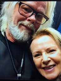 Lovely photo of them both 🥰