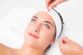 Eyebrow Threading Era Offers Brow Threading in Ripon, CA 95366