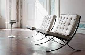 The barcelona chair, an icon of the modern movement, exudes a simple elegance, epitomizing mies's theory that less is more. Barcelona Chair Das Original Schlafsofa Shop De
