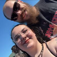 Where to find a cheap nail technician or salon in Greenwood for a nail fill?