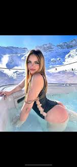 Jenna Ortega Vs Aurora Baruto