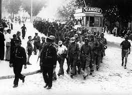 En guerre depuis deux jours déjà contre la russie, elle veut prévenir une attaque conjointe de la russie et de la france contre son. Ces Allemands Qui Ont Rebati La France La Liberte