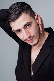 La canción "September" de Earth Wind & Fire no volverá a sonar igual  después de que veas "Mi Amigo Robot" 🥹❤️‍🩹