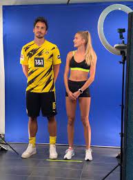 Borussia dortmundborussia dortmund new fitness coachpsg vs borussia dortmundaustria wien vs borussia dortmundliverpool vs borussia dortmundalica. Purelyfootball On Twitter New Fitness Coach At Borussia Dortmund Alica Schmidt