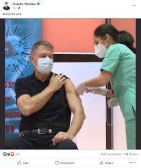 Pe de alta parte , iohannis spune ca din ianuarie vor veni in jur de 100.000 de doze saptamanal iar pana la vara se va imuniza toata populatia romaniei. Vaccinarea PreÈ™edintelui Klaus Iohannis A Alimentat Creativitatea Romanilor Galerie Foto Europa Fm
