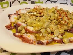 Un Primer Plato O Una Cena Ligera Una Mezcla Deliciosa Y Muy Sencilla De Preparar Ingredientes Pulpo Cocido H Comida Etnica Recetas De Comida Cenas Ligeras