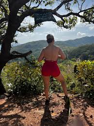 Crizalida Matute on X: Saludos por estos lados,los espero en mi paginita  azul t.coScjLPZaD72  X