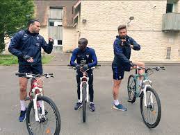 Trova tutti i prodotti adidas: N Golo Kante Ngolokante5 Twitter