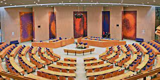 Stemming tweede kamer over m0013, m0014,m0015,m0017,w0002. Tweede Kamer Over Uitvaartwet Bu