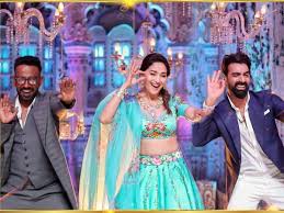 11 years ago 11 years ago. Dance Deewane 3 Madhuri Dixit Dances To Kajra Re With Tushar Kalia And Dharmesh Watch Times Of India