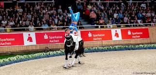 Dark Beluga The Story Of A Famous Vaulting Horse Vaulting World In 2020 Horse Vaulting Beluga Nations Cup