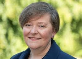 Kellie Peters's Instagram, Twitter & Facebook