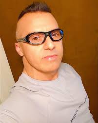 Tribute to Clark Freeman, Journalist and Friend