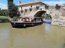 Site consacré à l'étude historique, technique et pratique du canal du midi. Promenades Commentees Canal Mer Et Rivieres Faire Office De Tourisme Du Canal Du Midi
