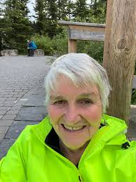 Forgot to introduce myself. I am 70 years, and bike since about 30 years. I  still work in my job as CEO of my software company, and my sports helps me  staying