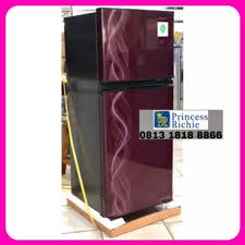 Bila freezer kulkas 1 pintu anda sering dipenuhi bunga es yang melekat pada dinding freezer dalam jangka waktu 2 hingga 3 minggu yang bisa mempersempit ruang lingkup kulkas ini dibuat hemat energi karena saat anda membuka pintu di bawah, maka pintu freezer tetap dalam keadaan tertutup. Jual Promo Diskon Kulkas Sharp 2 Pintu Model Terbaru Sj 197 Nd Andani Store57