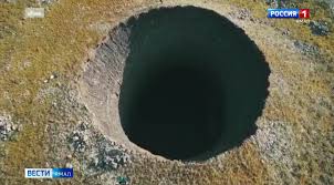 The explosion sent plumes of dark smoke into the sky as residents were advised to remain indoors. A Gigantic Crater Has Opened In Siberia Archyde
