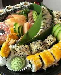 Sushi California Maki Plateau Realise Par Moshi Moshi A Poitiers Sushi Sashimi