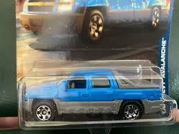 matchbox 2002 chevy avalanche blue 4x4 pickup truck mb chevrolet 100 year trucks ebay in 2020 pickup trucks chevy avalanche matchbox pinterest