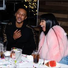 A wife who was excited by a man in front of her husband. Nicki Minaj Shares Loved Up Photos With Her New Boyfriend As She Reveals He Wants Her