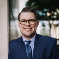 Toni Bollinger's Instagram, Twitter & Facebook