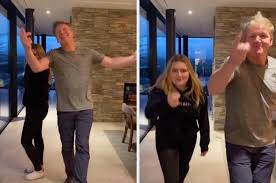 28.10.2021 · gordon ramsay has said he's proud of his daughter tilly for standing up to radio host steve allen after he commented on her weight. Gordon Ramsay And Tilly Ramsay Are A Viral Duo On Tiktok