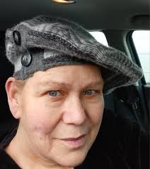 The Windsor Beret (named after the pub venue) , 100% wool with oversize  safety pin. ⁠⁠ ⁠⁠ #UndergroundEngland #UndergroundShoes #UndergroundBeret  #Beret #UndergroundHat #TamBeret #PatchBeret #Underground