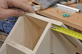 Der detaillierte bauplan sowie jede gestaltungsidee haben wir in den anleitungen ausführlich beschrieben. Vogelhaus Selber Bauen Anleitung Diybook De