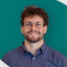 Daniel Kelleher's Instagram, Twitter & Facebook