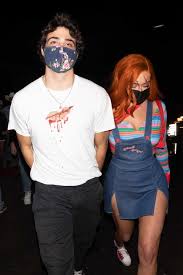 I like to keep it traditional and dress up as something scary or at least scary. 144 Best Celebrity Halloween Costumes Celeb Costume Ideas 2020