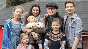 Juni, 20.15 uhr) zeigt der sänger, wie es ihm und seiner fam. Angelo Kelly Goodbye Deutschland Angelo Kelly Kelly Family Youtube