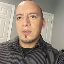 Consultor de Belleza Francisco DeLeon