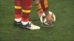 Portugal speelde tegen buurland spanje om een plaats in de finale, tegen duitsland óf tegen italië (dit. Samenvatting Portugal Spanje 2 4 Na Strafschoppen Ek 2012 27 06 2012 Youtube