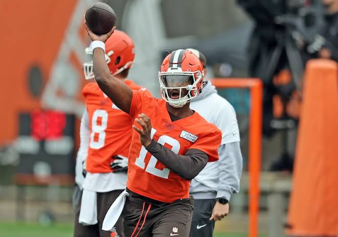 Shedeur Sanders has gotten some 11-on-11 reps in Browns closed OTAs and  will get some Wednesday when it's open - cleveland.com