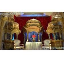 Such motifs were not only employed in border decoration of the mughal costumes but also on the surface decoration of buildings like pietra dura work appeared in the building as the taj mahal and the red fort welch et al. Mughal Wedding Event Decoration Props Fiber Props For Wedding Stage Decoration Wedding Mughal Theme Reception Stage Buy Fiber Wedding Stage Backdrop Wedding Stage Decoration Stage Props For Sale Product On Alibaba Com