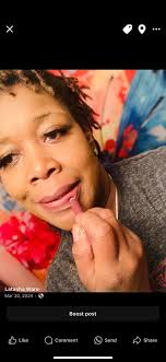 Natural hairstylist specializing in natural styles