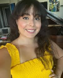 Linda Collazo's Instagram, Twitter & Facebook