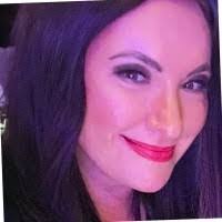 Lindsey Stallings's Instagram, Twitter & Facebook