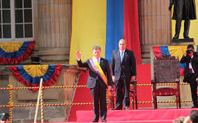 Pero cuando le preguntaron si la decisión de premiar a santos luego de la victoria del el presidente del parlamento europeo, martin schulz, escribió en su cuenta de twitter: Juan Manuel Santos Programado Para Ser Presidente La Silla Vacia