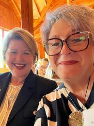 Ginny Taylor's Instagram, Twitter & Facebook