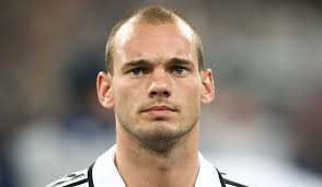 Wesley sneijder is met zakenpartner ebert dollevoet uit uden weliswaar nog altijd een van de kandidaten om fc den bosch over te nemen, maar de beste papieren liggen momenteel bij de. Sneijder Uber Zeit Bei Real Madrid Wodka Mein Bester Freund Real Total