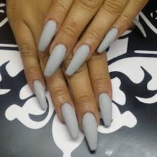 Acrylic nails can be short, medium or long, press on or glue on, be curved or square and there are styles for adults and children. Matte Coffin Grey Acrylic Nails Novocom Top