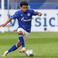 He has a contract until 2024, but it seems his time has come to an end. Kaufpflicht Schalke Kassiert Bis Zu 28 Millionen Fur Mckennie