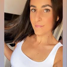 anyone know a carpenter who makes bespoke wardrobes x