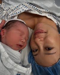 Jennifer Butt, MD FACOG (@drbuttobgyn) · New York, NY