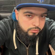 Download El Lara Llegale album songs: Don Marin