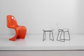 Bertoia found sublime grace in an industrial material, creating a design that works needless to say, harry bertoia arrived at something outstanding. Pair Of Kids Side Chairs By Harry Bertoia For Knoll
