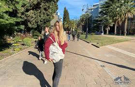 The biggest resort town on what's called the russian riviera, sochi is preparing to step onto the world stage as the host of the 2014 winter olympics. Sochi Ili Adler Gde Luchshe Otdyhat Nash Otzyv