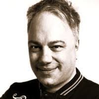 Sam Grant's Instagram, Twitter & Facebook