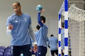 Inicio andebol morreu alfredo quintana. Morreu O Guarda Redes De Andebol Alfredo Quintana Movenoticias